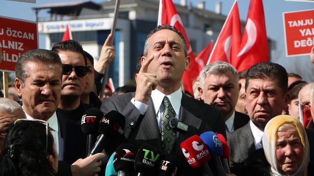 Tanju &Ouml;zcan adliyede: &ldquo;Burada Bolu halkı yargılanıyor&rdquo;