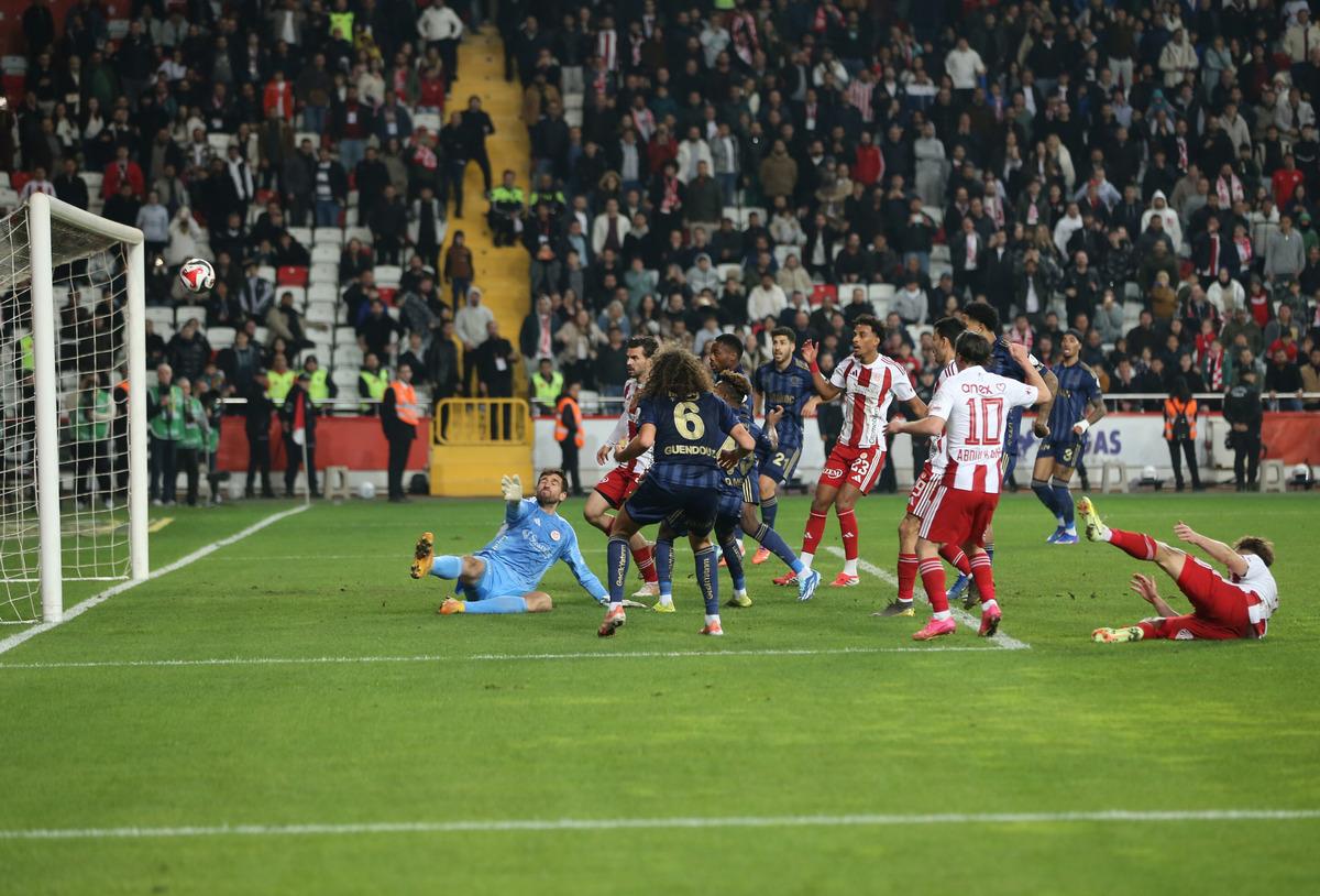 (&Ouml;zet) Hesap.com Antalyaspor - Samsunspor Ma&ccedil;ı &Ouml;zeti ve T&uuml;m &Ouml;nemli Anları 8