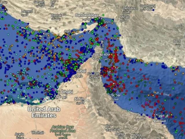 H&uuml;rm&uuml;z Boğazı&rsquo;nda yoğun trafik: 700&rsquo;den fazla gemi bekliyor! Y&uuml;zde 86&rsquo;lık kayıp