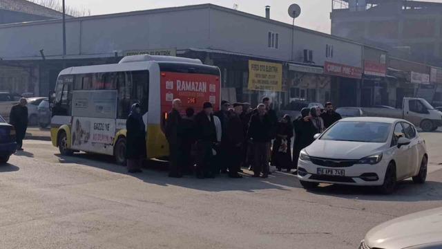 Bursa’da trafik kazası: 3 yaralı 3