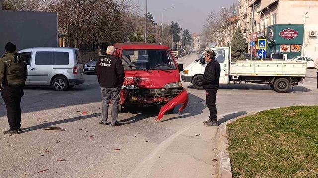 Bursa’da trafik kazası: 3 yaralı