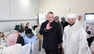 Balkanlar'da soydaşlarla g&ouml;n&uuml;l sofrasında bir arada