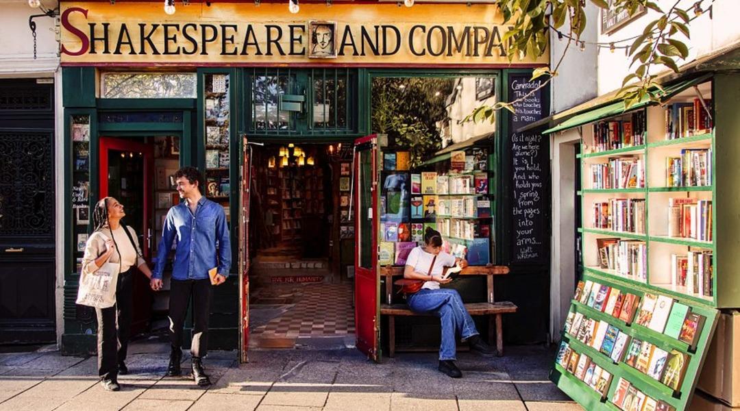 D&uuml;nyanın en g&uuml;zel kitap&ccedil;ıları: Y&uuml;zeni bile var! 7