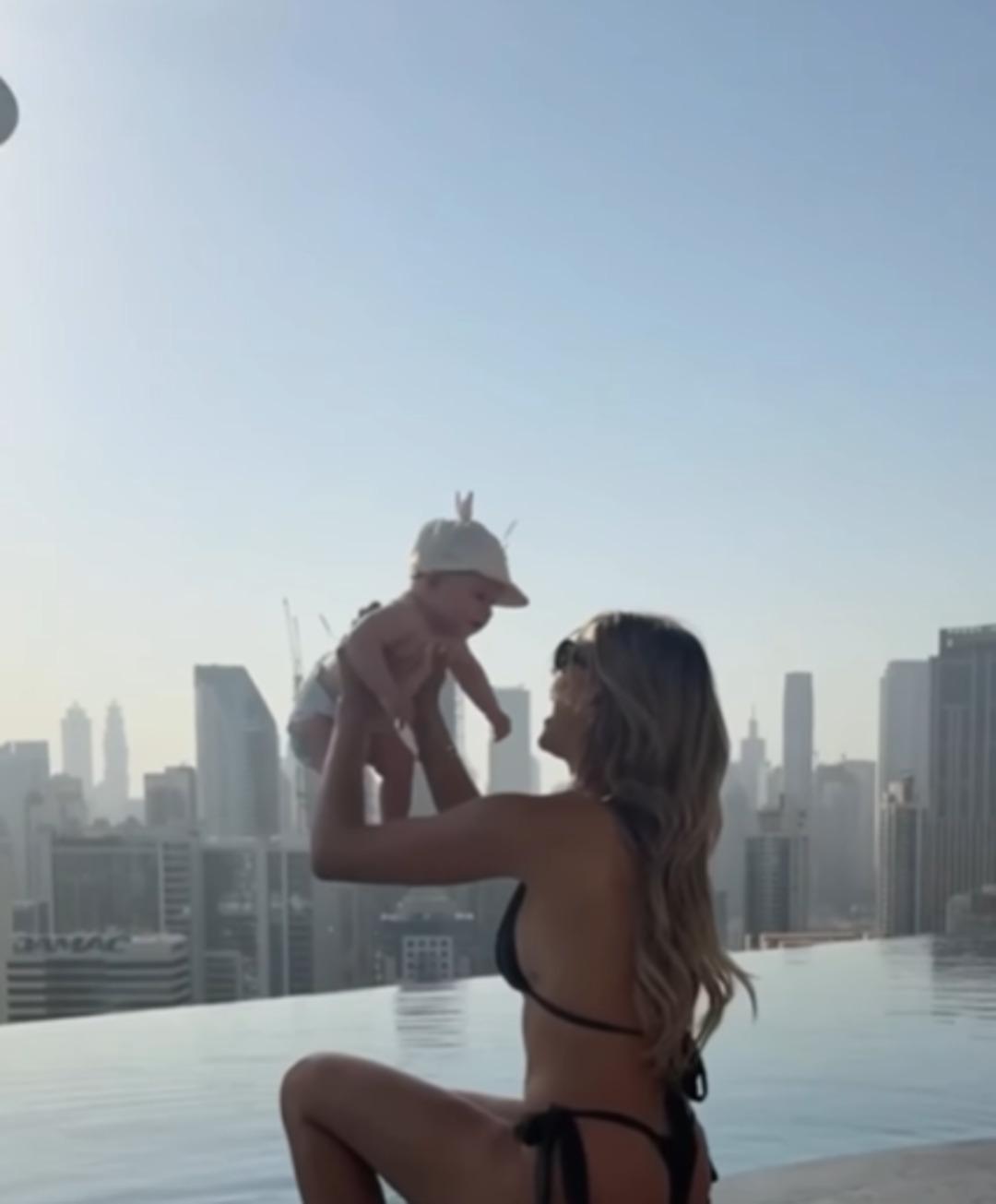 Ünlü model Dubai deki evinde sığınak aradı! Bulamayınca... 2