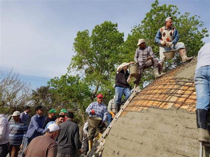 Yüzlerce köylü bir araya gelip böyle çalıştı  G3