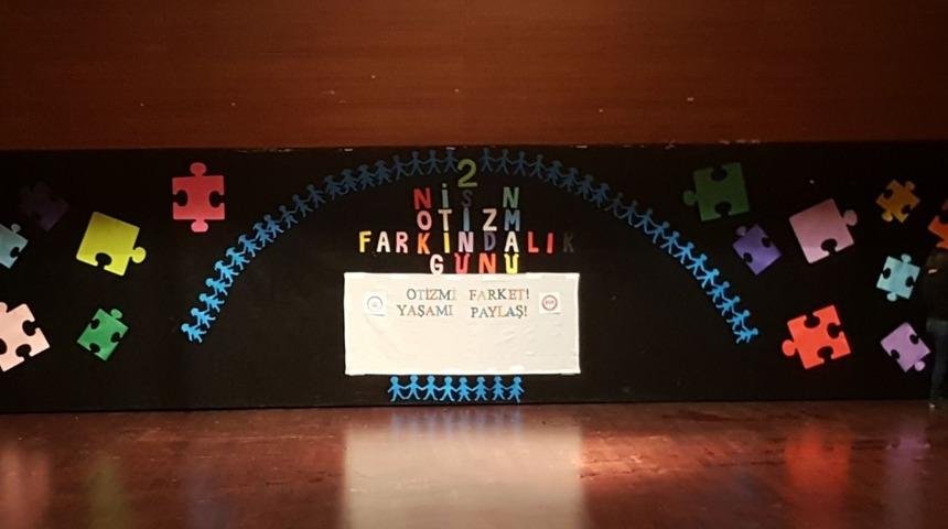 &Ouml;ğrencilerden 2 Nisan&rsquo;a &ouml;zel program