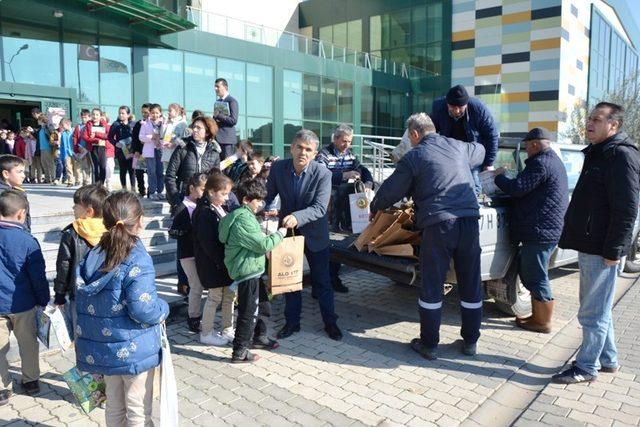 Biga’da öğrencilere orman ve doğa sevgisi anlatıldı