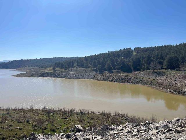 Derbent Barajı’nda su seviyesi zirvede 1