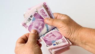 G&ouml;zler Temmuz ayına &ccedil;evrildi! &Ouml;zg&uuml;r Erdursun'dan 3 farklı senaryo
