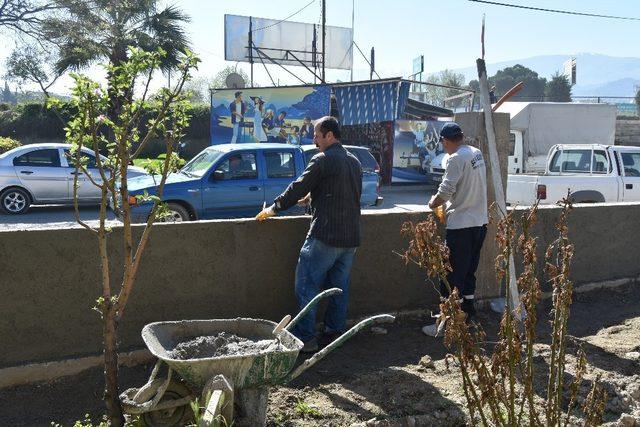 Salihli Belediyesi Sanayi Camisini yeniliyor