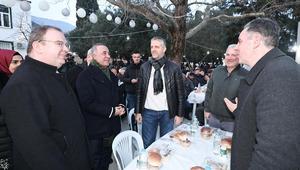 Sultangazi Belediyesi Ramazan sofrasını bu kez Yunanistan'ın İske&ccedil;e şehrinde kurdu!