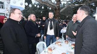 Sultangazi Belediyesi Ramazan sofrasını bu kez Yunanistan'ın İskeçe şehrinde kurdu!