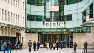 Ünlü TV kanalında kaos: 9 yıldır sunduğu programı bıraktı! Yeni sunucu merak konusu oldu