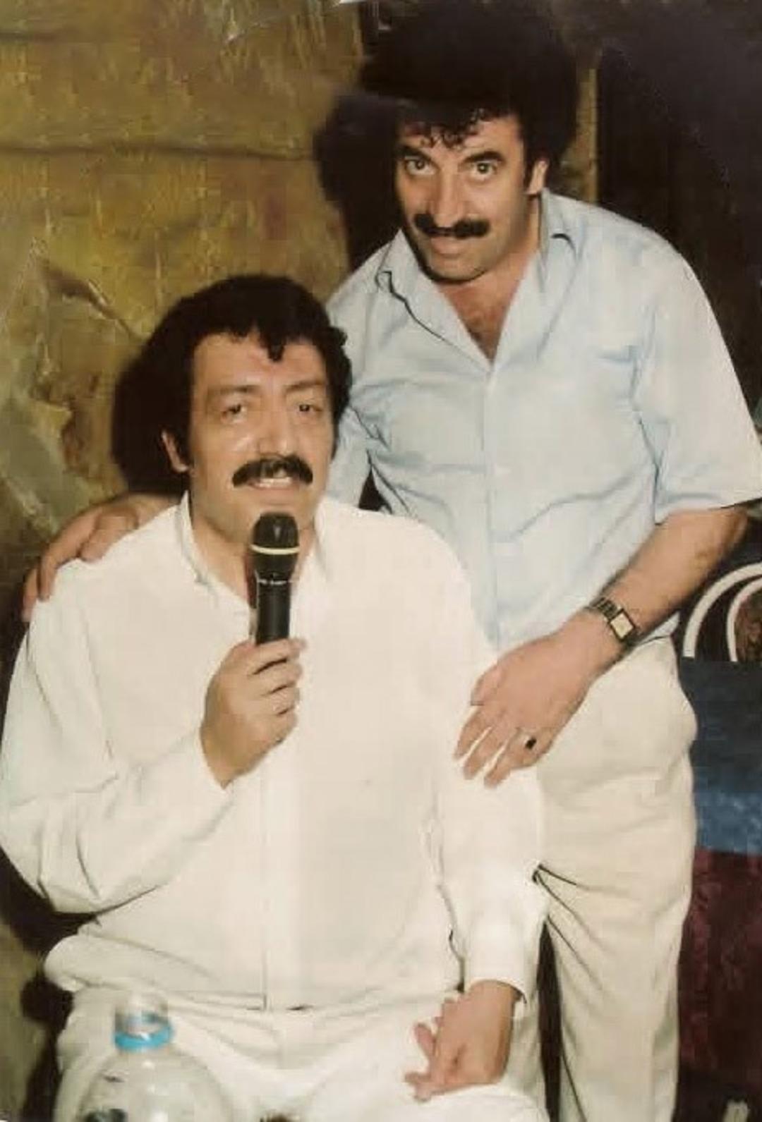 Müslüm Gürses’in ikizi gibi: Bu nasıl benzerlik? dedirtti! Sokakta ilgi odağı oldu 3