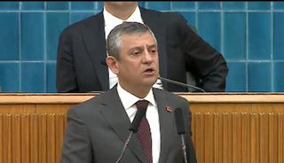 &Ouml;zel, Meclis'teki iftar programına gitmiyor: "Vallahi de billahi de katılacaktık, balta &ccedil;ektiler"