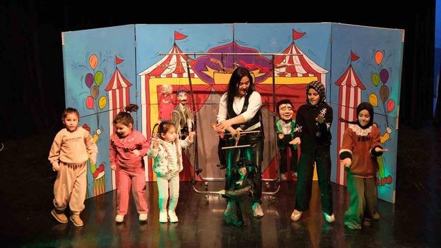 Çocuklara kukla gösterisi düzenlendi 2