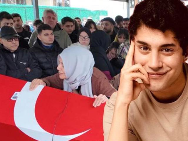 Mezarlığı ailesinin evinin karşısında! Kahreden paylaşım