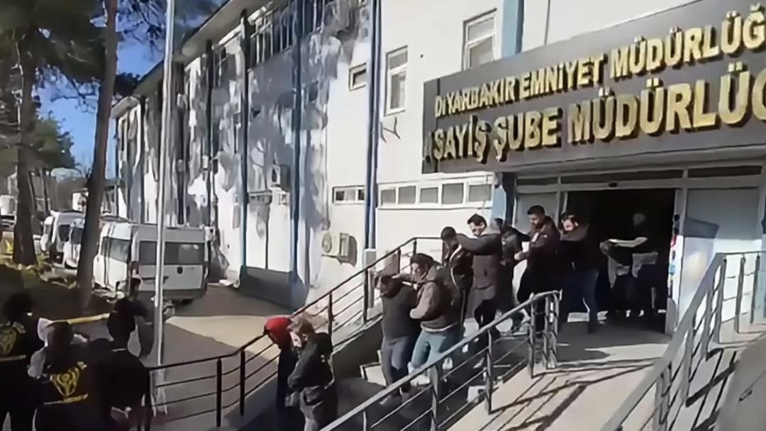 810 milyon TL lik hareket tespit edildi! Dev vurguna Son istasyon operasyonu 2