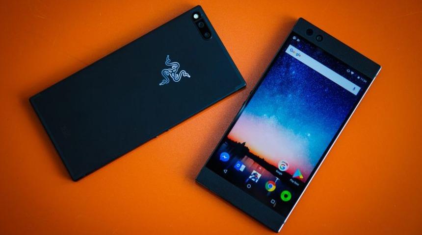Razer Phone&rsquo;a yeni g&uuml;ncelleme geldi