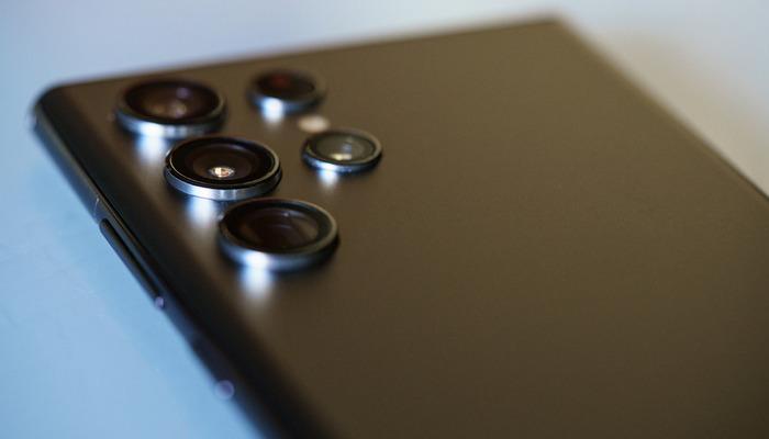 Samsung'dan dikkat &ccedil;eken yeni sens&ouml;r! Galaxy S27 Ultra...