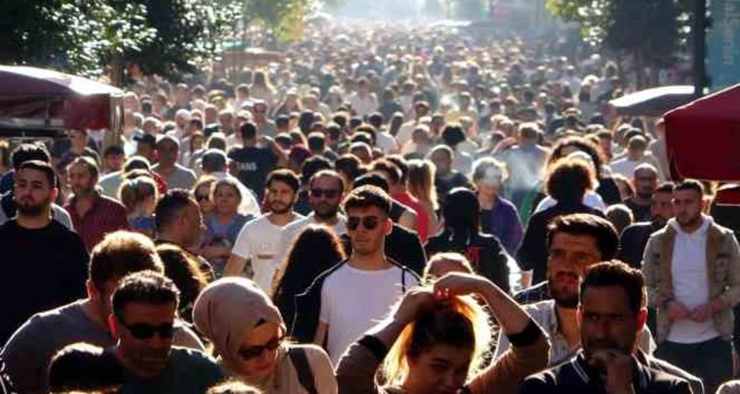 İlk işe giren gen&ccedil;lere devlet desteği! Maaşın bir b&ouml;l&uuml;m&uuml; 6 ay boyunca karşılanacak 1