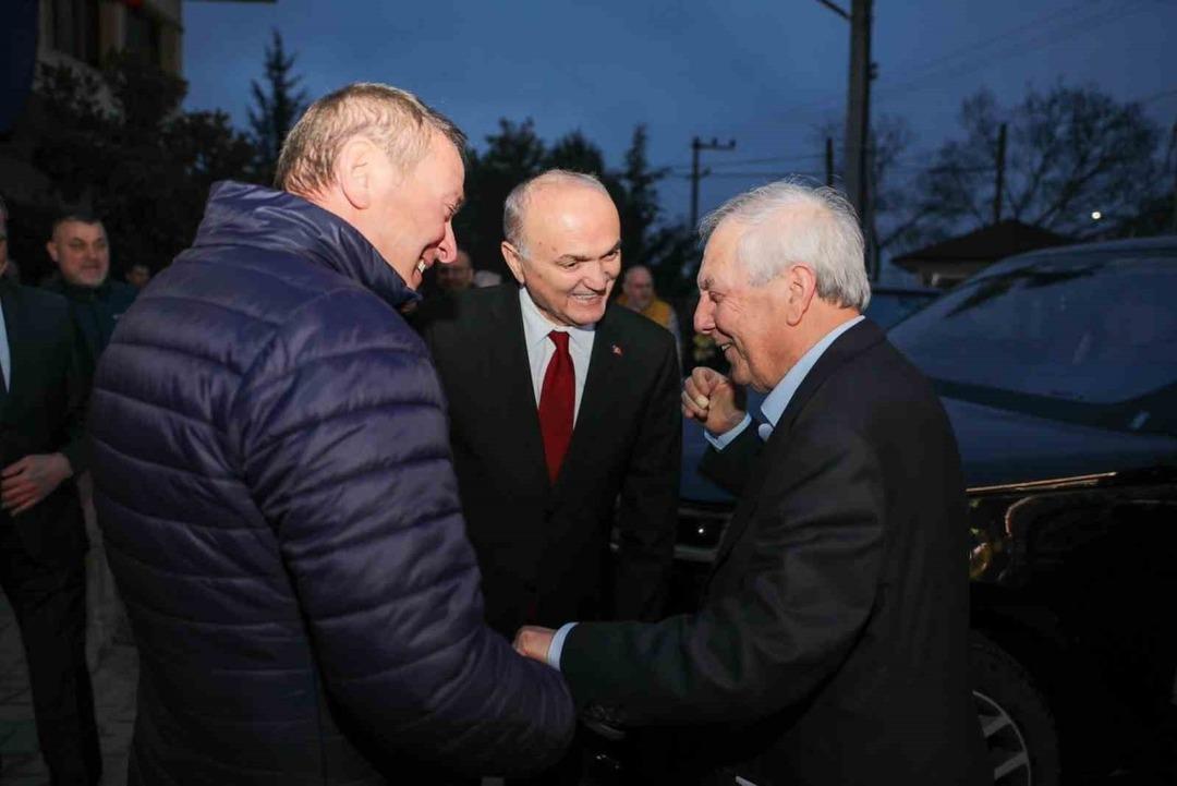 Aziz Yıldırım iftarını Düzce Fenerbahçeliler ile yaptı 1