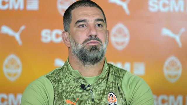 Premier Lig'de Arda Turan sürprizi! Görüşmeler sürüyor