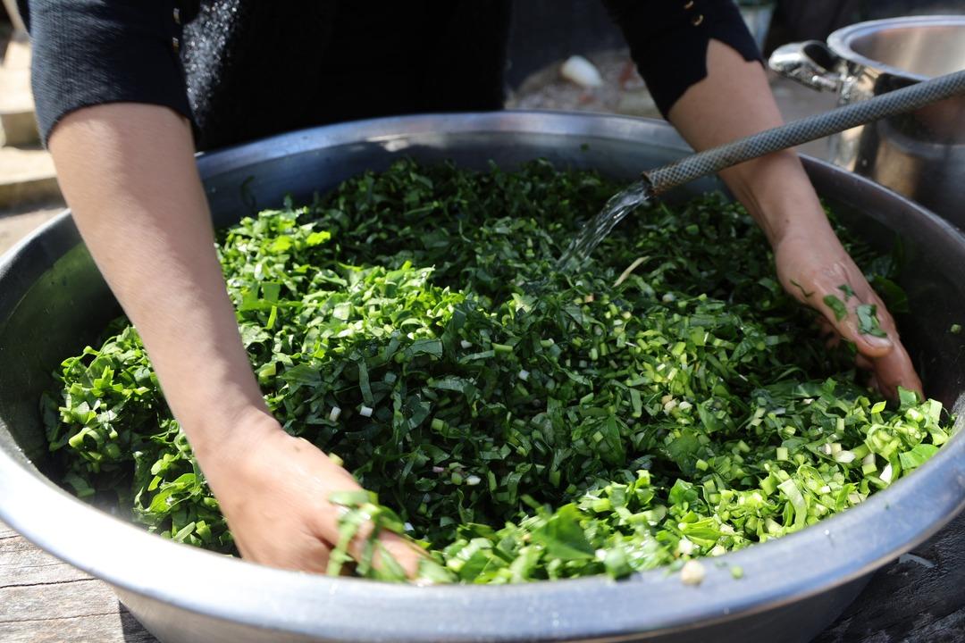 Zehir de olabilir şifa da! Saatlerce kaynatıp yiyorlar: Faydası say say bitmez 3