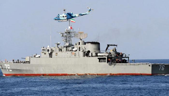 Savaşta İran'a ağır darbe! Gemi batırıldı: Onlarca &ouml;l&uuml; ve yaralı var