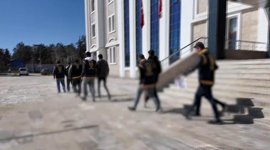 Sanal devriye operasyonunda 11 şahıs g&ouml;zaltına alındı