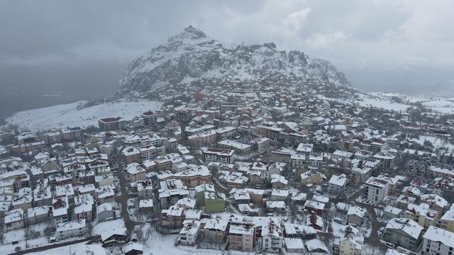 Karadeniz'de karla mücadele çalışmaları devam ediyor