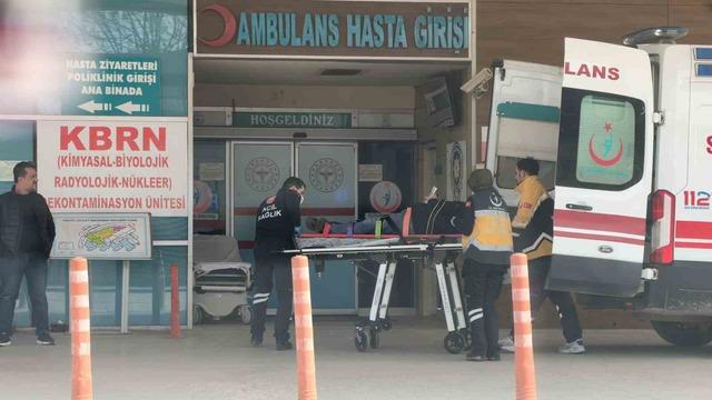Bursa’da kontrolden çıkan otomobil ağaçlık alana uçtu 1