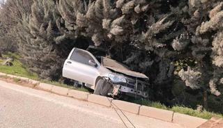 Bursa&rsquo;da kontrolden &ccedil;ıkan otomobil ağa&ccedil;lık alana u&ccedil;tu