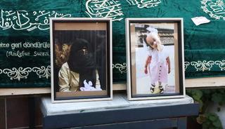 İstismarcılarının kurbanı olmuşlardı! Tabutları kadınlar omuzladı