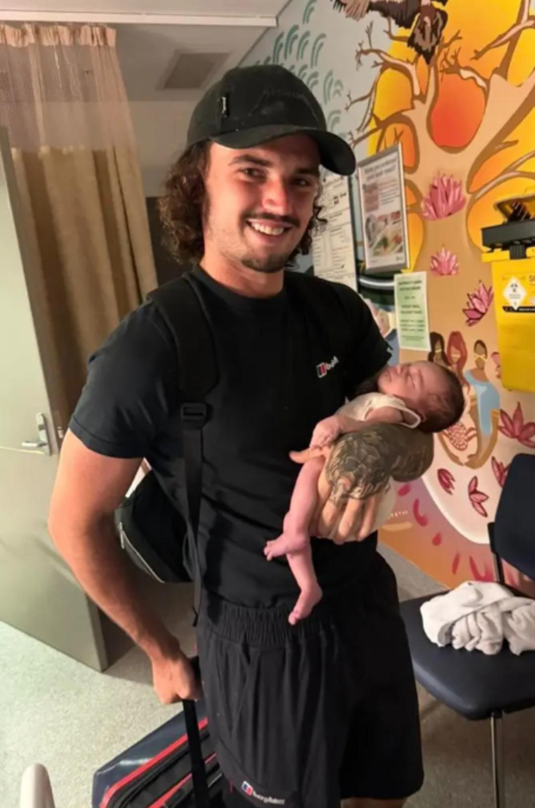 Mide ağrısı sandı doğum yaptı! "İmkansız olduğunu d&uuml;ş&uuml;nd&uuml;m" 3