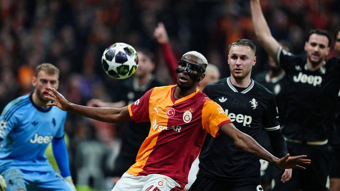 Aslan&rsquo;ın kapısında tarihi kuyruk: T&uuml;m yollar Osimhen&rsquo;e &ccedil;ıkıyor! 4