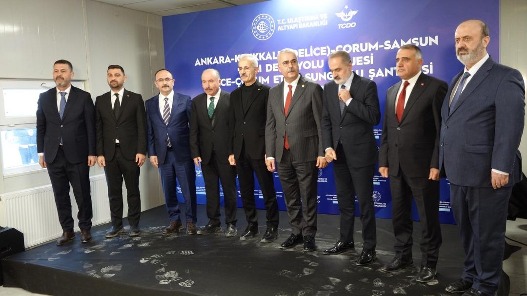 Bakan Uraloğlu’ndan ‘Süper Hızlı Tren’ açıklaması: Ankara-İstanbul arası 80 dakikaya düşüyor 2