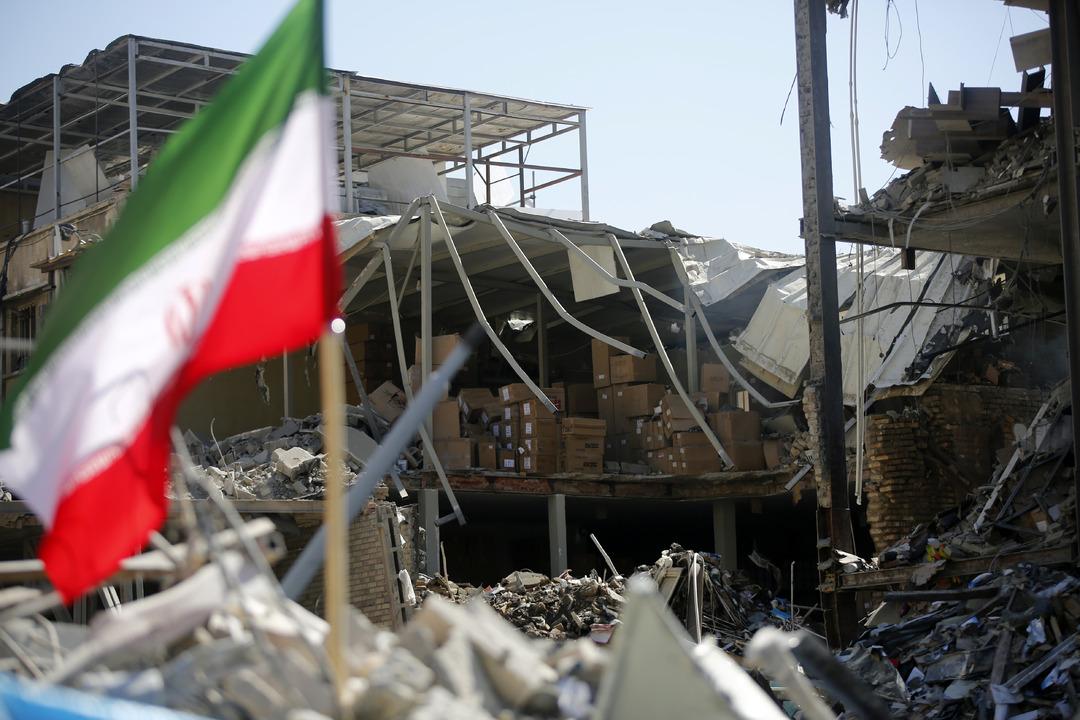 İsrail-İran savaşında 6. g&uuml;n y&uuml;ksek patlama sesleriyle başladı! 1