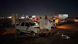 Şanlıurfa’da hafif ticari araç ile otomobil çarpıştı: 5 yaralı