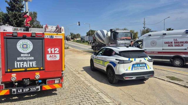 Beton mikserinin &ccedil;arptığı yaya hayatını kaybetti 3