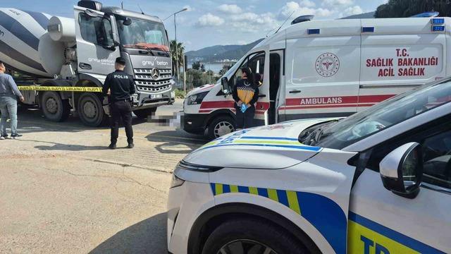 Beton mikserinin çarptığı yaya hayatını kaybetti