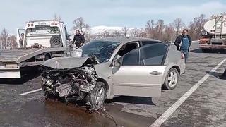Tokat’ta iki otomobil kafa kafaya çarpıştı: 4 yaralı