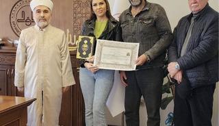 Rus Alena Knaub, Eskişehir'de M&uuml;sl&uuml;man oldu