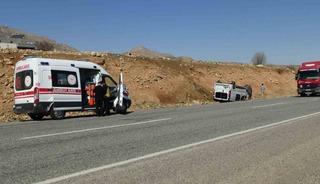 Gerc&uuml;ş&rsquo;te minib&uuml;s takla attı: 1 yaralı