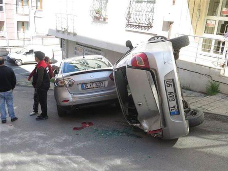 İş makinesi caddeyi birbirine kattı  G4