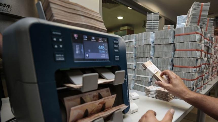 Bankacılık sekt&ouml;r&uuml;n&uuml;n mevduatı ge&ccedil;en hafta arttı: 29 trilyon 694,2 milyar TL'ye y&uuml;kseldi