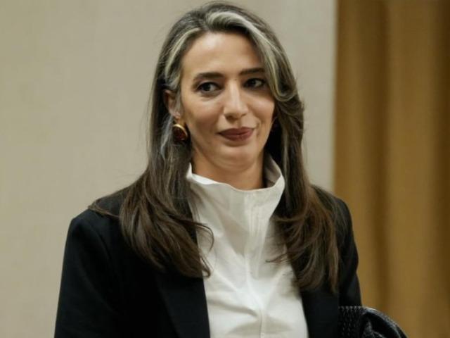 14 yaş k&uuml;&ccedil;&uuml;k aşkıyla g&ouml;r&uuml;nt&uuml;lendi! Sevgilisi de tanıdık &ccedil;ıktı  