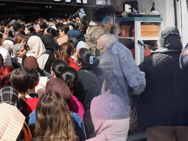 Ucuz diye akın ettiler 'Fenalaşanlar var, ağlayanlar var' Giren &ccedil;ıkamadı 