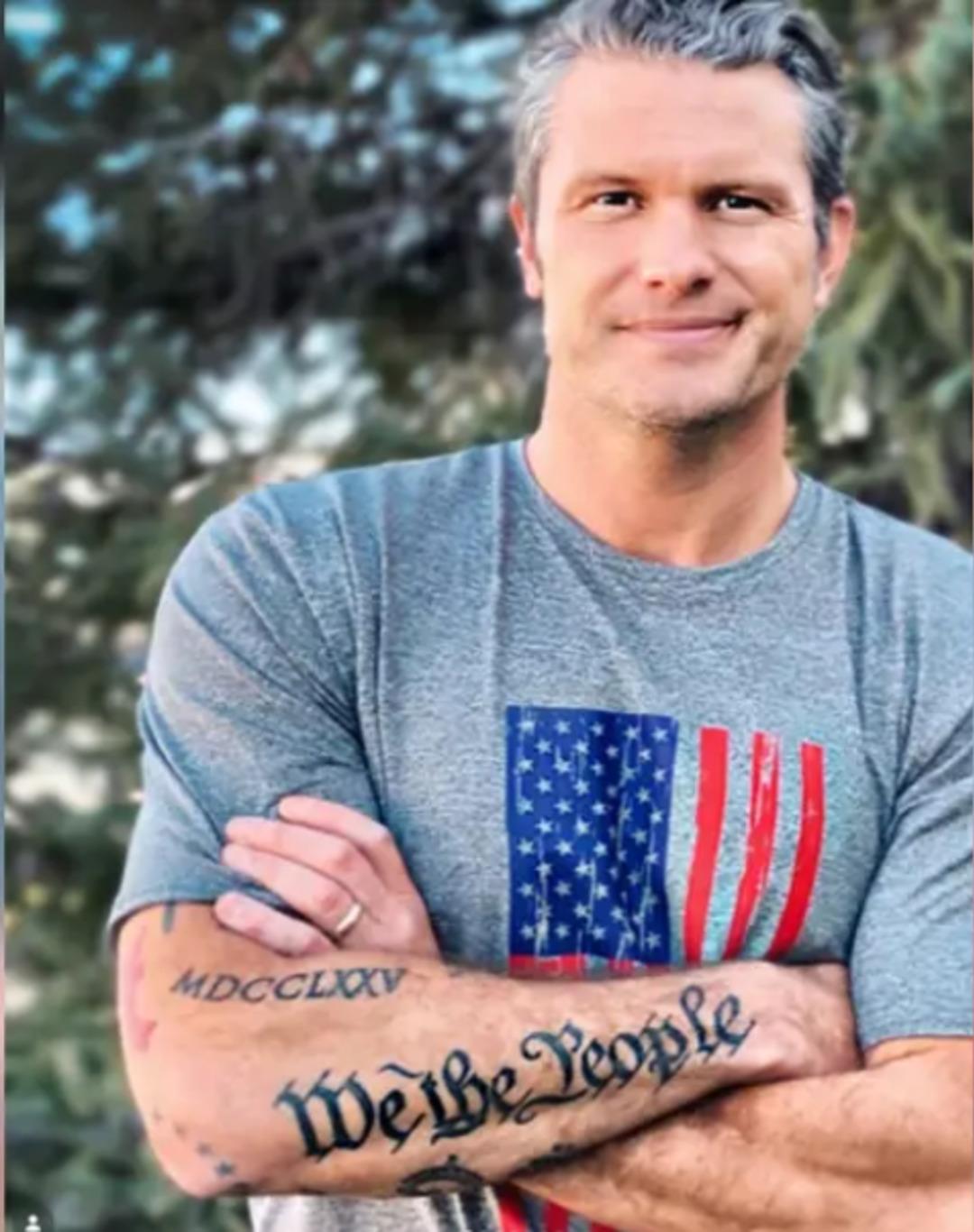 ABD Savunma Bakanı&rsquo;nın d&ouml;vmeleri tartışma yarattı! &ldquo;Kafir&rdquo; yazısı dikkat &ccedil;ekti 3