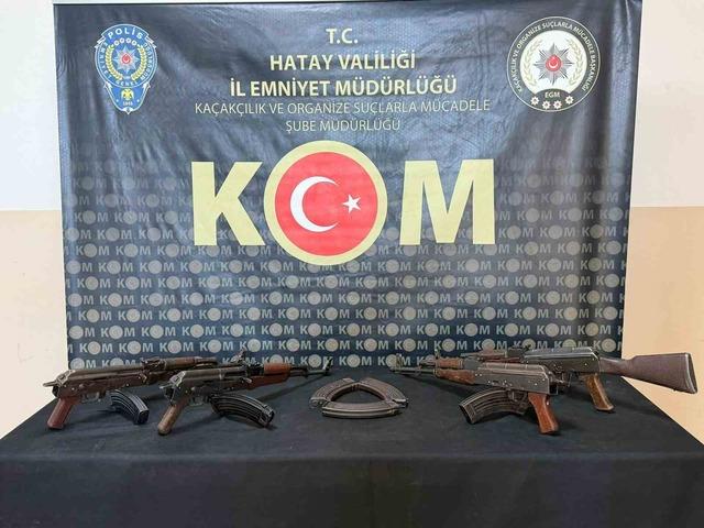 Hatay&rsquo;da kalaşnikof ka&ccedil;ak&ccedil;ılığında: 4 kişi tutuklandı 1